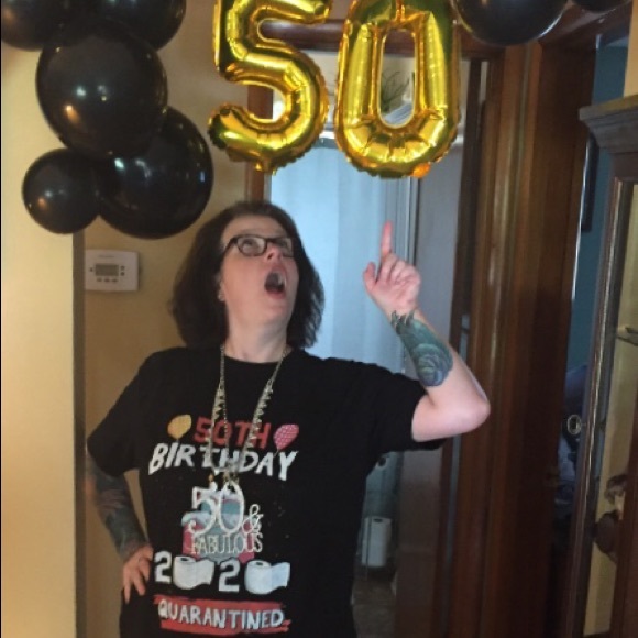 Meet your Posher, Melissa - Picture 2 of 5